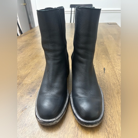 Free People Black Leather Chelsea Ankle Boots Block Heel 39EU (US 8-8.5) - Picture 2 of 13
